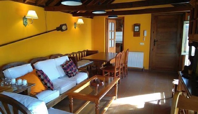 Albanta House for 8 people