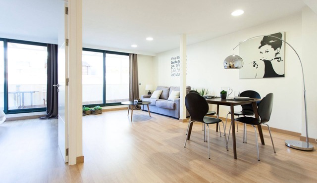 Albareda 5 - One Bedroom Apartment, Sleeps 4