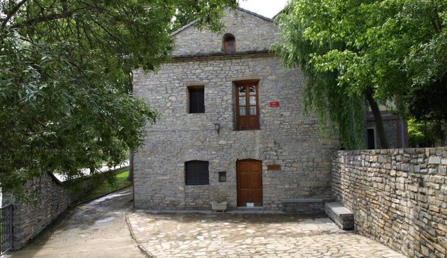 Albergue Ainsa - Morillo de Tou