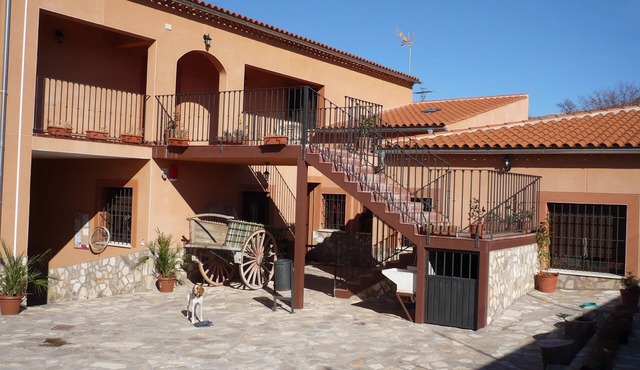 Albergue Serranilla - Hostel