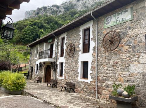 Albergue La HERMIDA