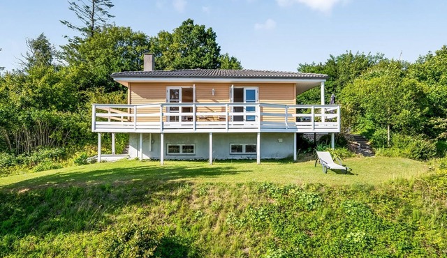 "Albert" - 300m from the sea by Interhome