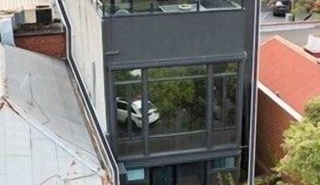 Albert Park Magnificence. Position Perfect. MLane