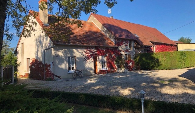 Albertine's bed and breakfast near Sancerre Guédelon and St Fargeau
