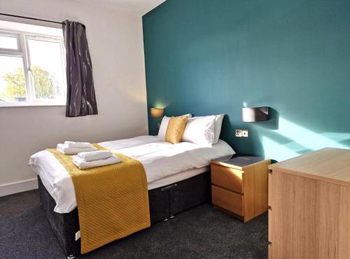 Alberton Apartments - Spacious - Newly Renovated