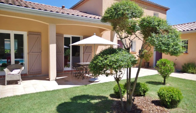 Albi, beautiful house with pool