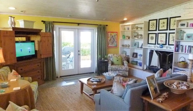 ALBRIGHT-GRACE COTTAGE by Jekyll Realty