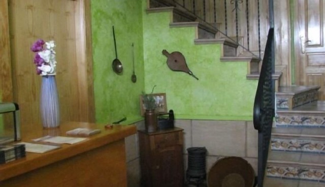 Alcanadre apartment 4 people, ideal families. Pets Allowed