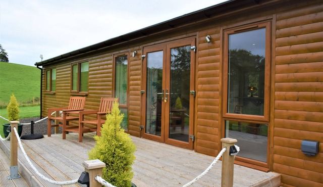 Alderneuk Lodge - a lodge that sleeps 3 guests in 2 bedrooms