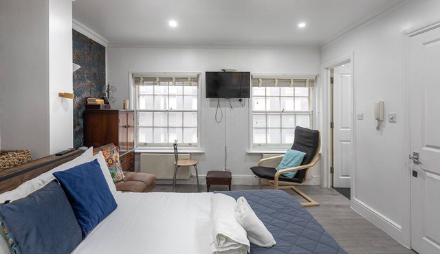 Aldgate London City Boutique Cosy Studio 4