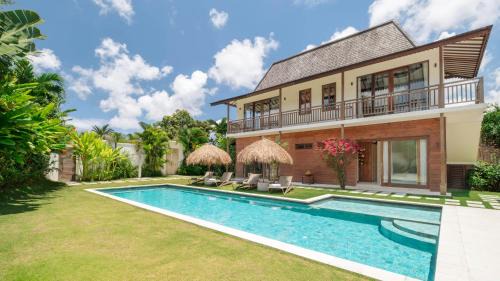 Alea Estate by Villa Finder