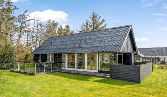 "Aleida" - 100m to the fjord by Interhome