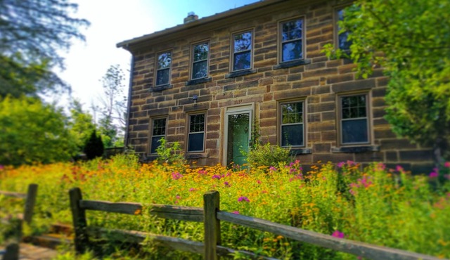 Alexander Room ---- Less than 3 miles from Shawshank!