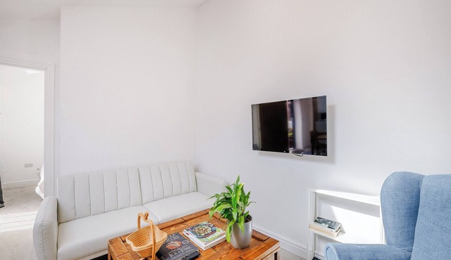 Alexander Z - UK43586