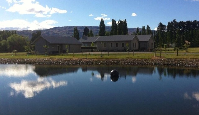 Alexandra-Clyde peaceful Clydestay.