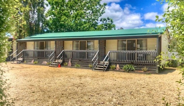 Alexandra Parklife. Studio 5