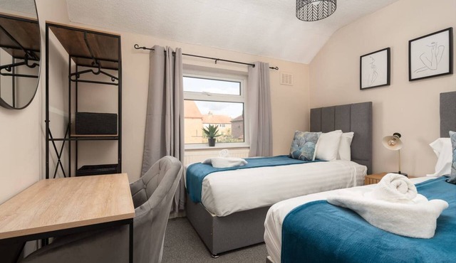 Alexandra | WiFi Parking Garden