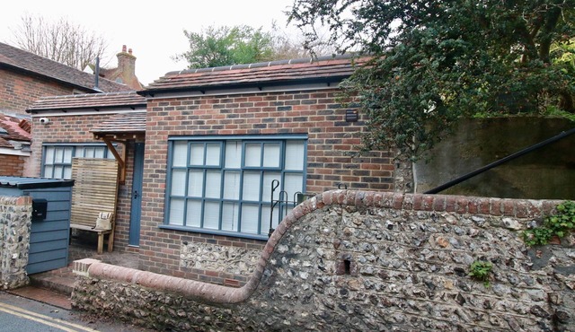 Alfriston Lodge - a Studio that sleeps 2 guests in 1 bedroom