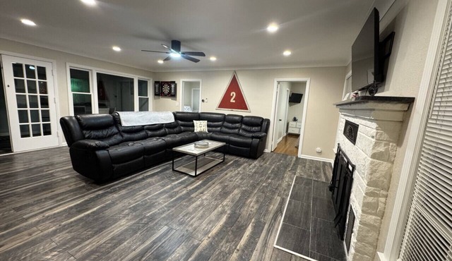 Algonac Canal Retreat for 12