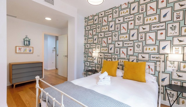 Alhóndiga Primero. 2-bedrooms in the centre