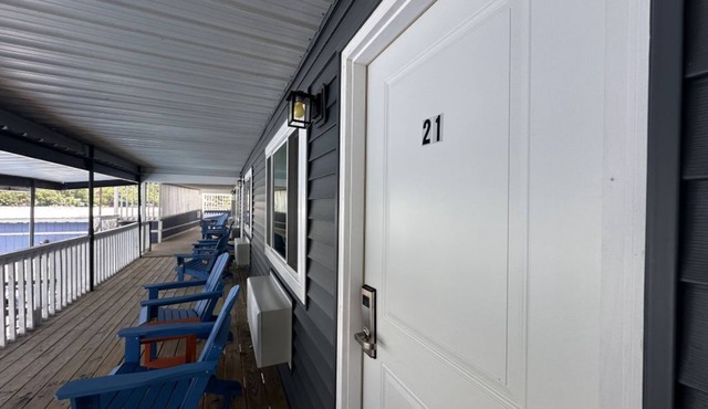 Alhonna Resort's 1 Bedroom Efficiency Unit 21
