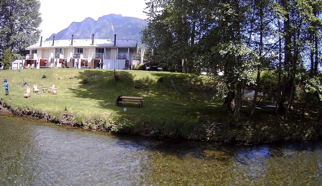 All 5 Moon River Suites on river - up to 30 guests