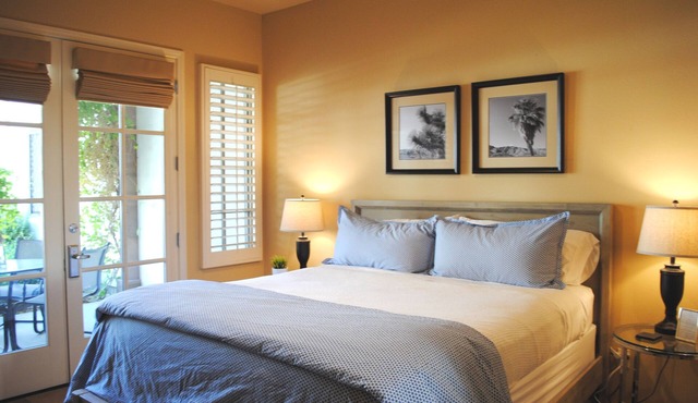 ALL 5-STAR REVIEWS! DOWNSTAIRS 2 BED/2 BATH LEGACY VILLAS CONDO
