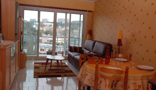 ALL COMFORT, SEA VIEW, TERRACE, facing the racecourse, GARAGE CLOSED, 200m FROM THE BEACH