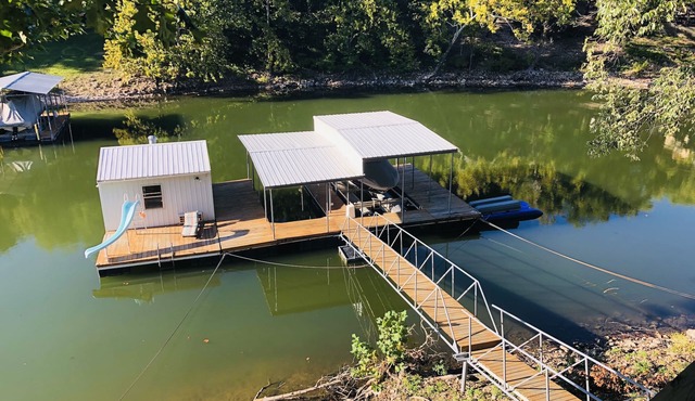 All Decked Out! Grand Lake waterfront, boat dock and views. Drowning Creek.