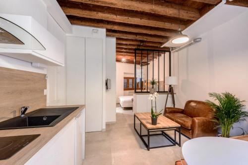 All in Lyon | Cocon authentique Vieux Lyon