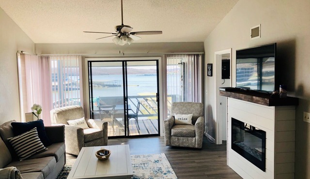 ALL IN ONE-FISHING, BOATING, GOLFING, SWIMMING, SHOPPING, RELAXING!