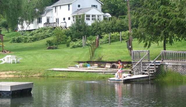 All-In-One Private Getaway! Country Mountains, Sandy Beach, Tons of Fun & Space!