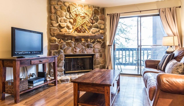 All-Inclusive luxury condo close to downtown Boulder Colorado