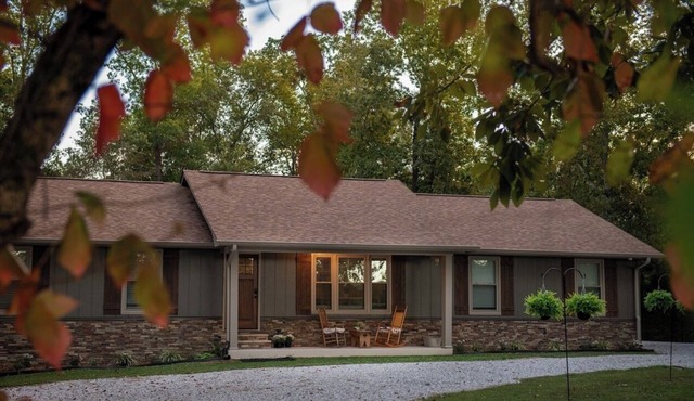 All-Inclusive Ranch Stay Sleeps [19] Weddings & Family Gatherings