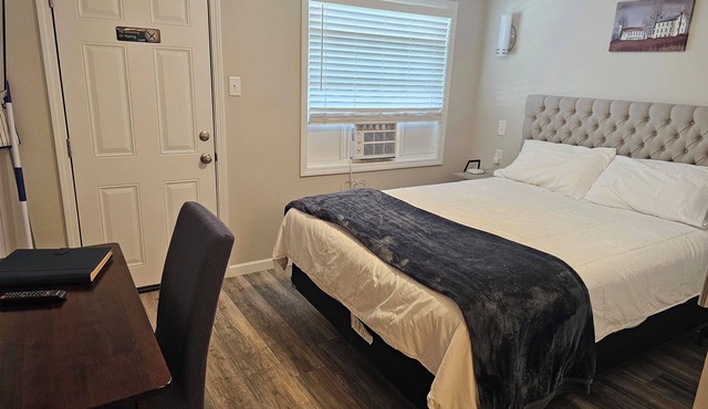 All-inclusive Studio Apartment with utilities included-Unit 3