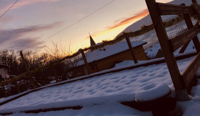 All modern comfort in a traditional setting with private garden, Minzier