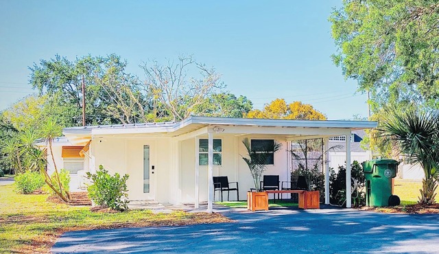 All NEW 1-bedroom condo located in the stunning Riverview area of Bradenton