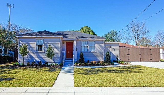All New Adorable Metairie Cottage Easy Access To All That New Orleans Offers!