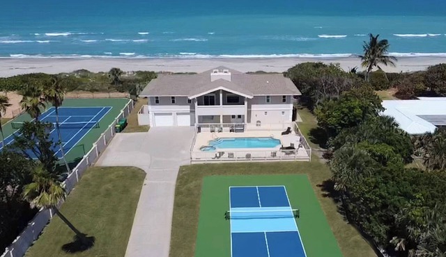 All Private Oceanfront Estate Pickleball court Pool-Spa Golden Sands Pearl