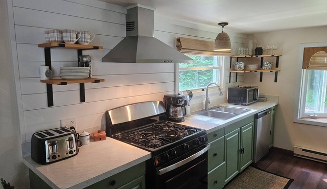 All season Adirondack retreat near Gore Mountain