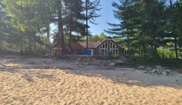 All Season Getaway - Large Private Beach House - Perfect for Families