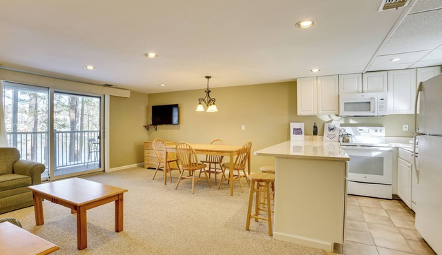 All-Season Lake Wallenpaupack Condo w/Views