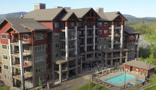 All Season Luxury Condo in Windham/Ski On - Ski Off