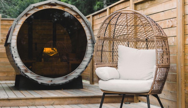 All Season Muskoka Cottage 10 mins to Huntsville with HotTub*Sauna*Kayaks*Game