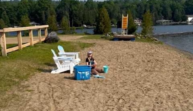 All Season Ski in/out Chalet at Calabogie Peaks
