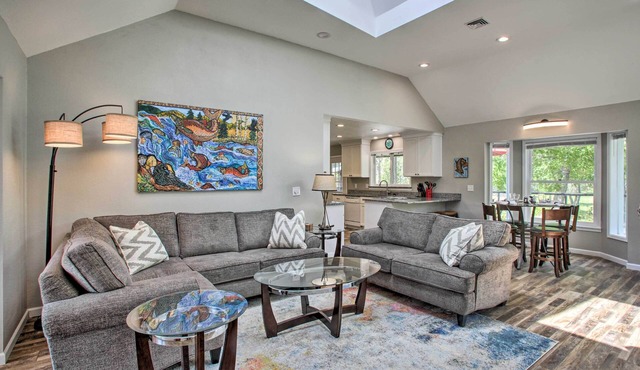 All-Seasons Chewelah Home: Fish, Golf & Ski!