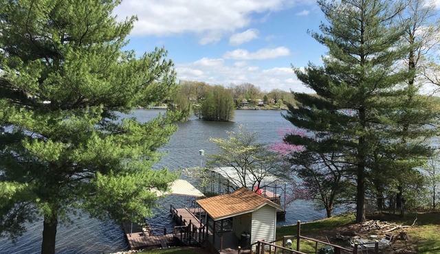 ALL SEASONS Retreat! Memories*Family*Friends*Fire Pit*Fish*Deep Water*Kayaks