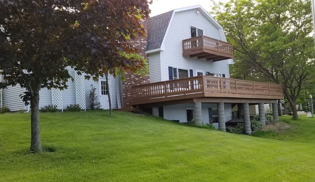 All Sports Long Lake 4 BR Home - High-Speed Internet - Close To Attractions