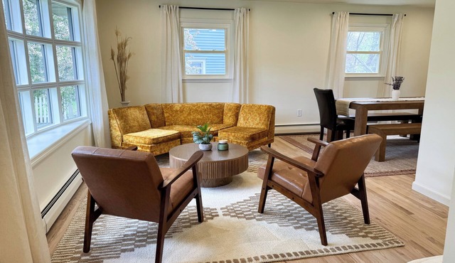 All-Star Stay: 4BR/3Bath Fully Renovated Home