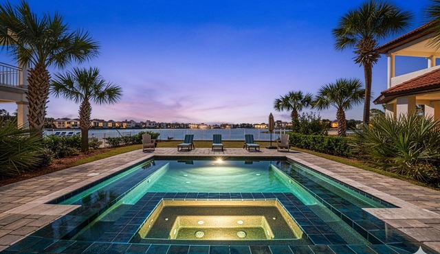 All The Views, W/Private Pool & FREE 6 Seater Golf Cart.